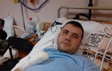 Запорожский боец, спасая солдат, потерял руки и глаз