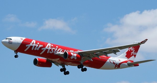 Перед падением самолет Air Asia развил огромную скорость
