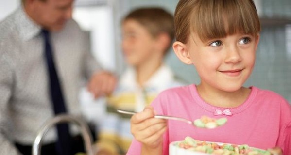 Киевские родители о бесплатных завтраках в школах: 