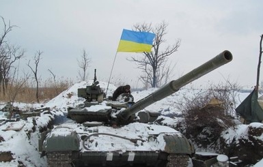 Бои в Дебальцево: украинские военные попали под обстрел танков и минометов