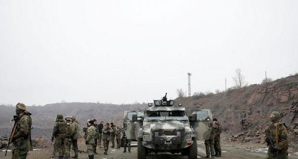 Штаб АТО: с военными в Углегорске потеряна связь