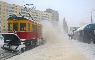 Мэр Кличко не очень рад, что в столице снегопад