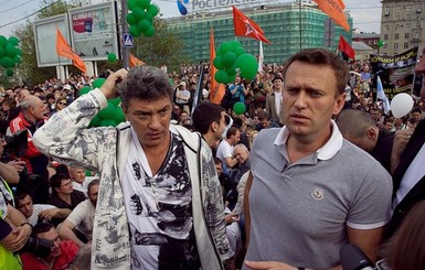 Суд не пустил Навального на похороны Немцова