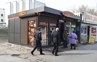 В Киеве за утро раскупили весь дешевый хлеб
