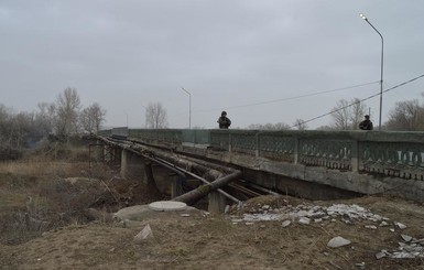 В Луганской области восстановили взорванный летом мост