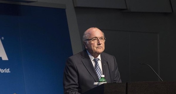 Отставка Блаттера с поста президента ФИФА. Что это значит для Украины?