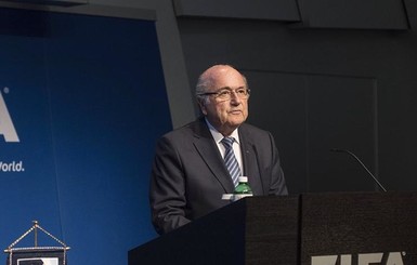 Отставка Блаттера с поста президента ФИФА. Что это значит для Украины?