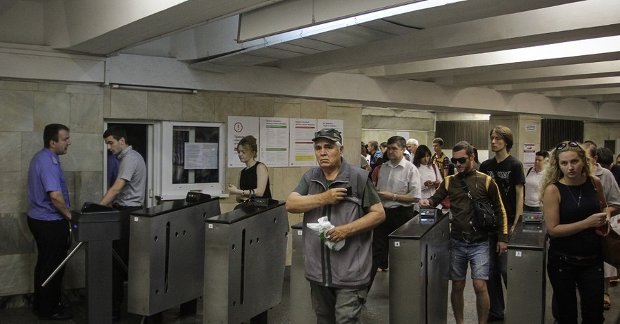 Киевские пенсионеры о льготном проезде в метро: 
