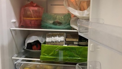 Взятка в холодильнике