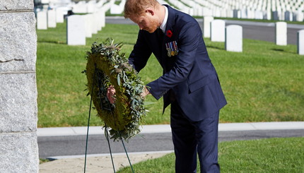 Принц Гарри и Меган Маркл почтили память погибших солдат