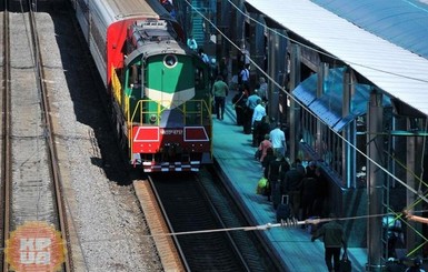 В Киевской области студент хотел сделать селфи на поезде, но умер