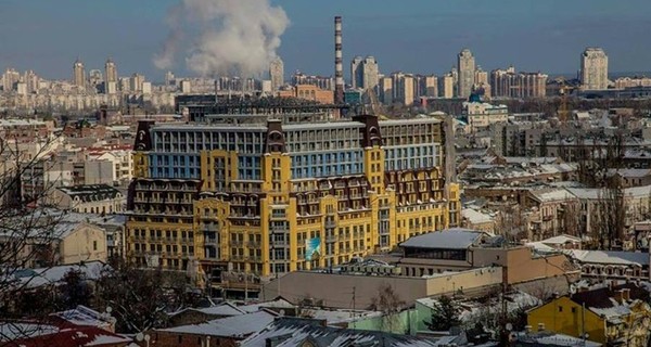 Киевские депутаты требуют снести лишние этажи 