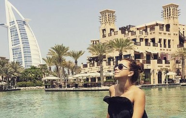 Ани Лорак принимала солнечные ванны в Дубае  