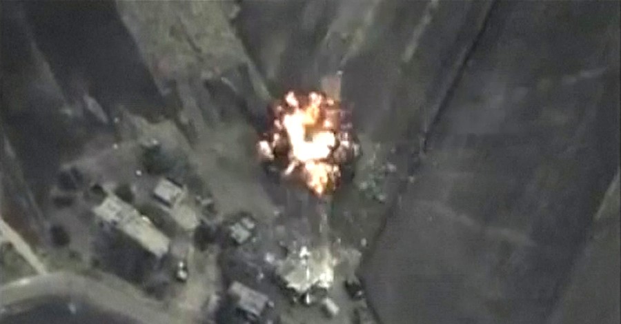 В Минобороны России показали, как бомбили Сирию с воздуха