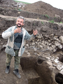 Археолог раскопал усыпальницу, которой 2600 лет! 