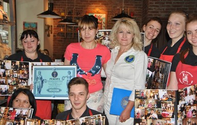 Львовская кофейня установила рекорд, фотографируя посетителей