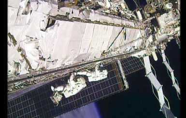 Астронавты НАСА вышли в открытый космос