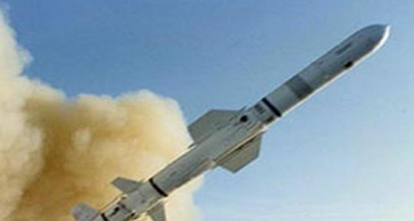 Йемен выпустил баллистическую ракету по Саудовской Аравии