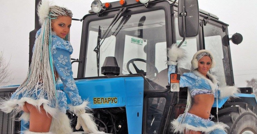 В Беларуси новая мода: секси-фото с трактором