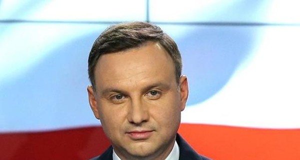 Президент Польши подписал закон, который дает правительству контроль над госСМИ