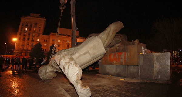 Полиция расследует снос памятника Петровскому