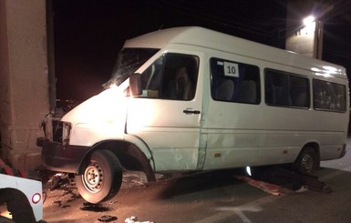 14 пострадавших в ДТП с маршруткой в Запорожье выписали из больницы