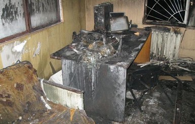 В Сумской области сожгли офис телеканала КСТ