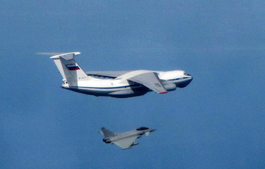 Британские истребители перехватили над Балтикой российские военные самолеты  