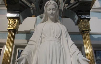 Во Львове украли статую Девы Марии с Иисусом