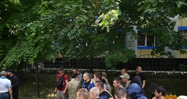 В Одессе проукраинские активисты заблокировали суд из-за дела 2 мая