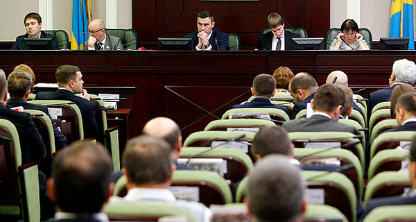 СМИ: в Киевсовете 22 депутата утаили свой бизнес в декларациях 