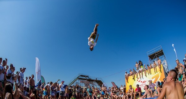 На экстрим-фестиваль в Украину приедут самые крутые диджеи мира