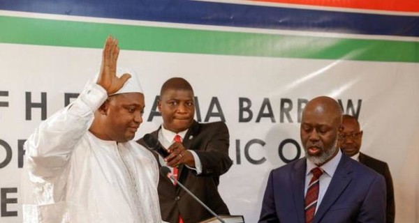 Экс-президент Гамбии согласился покинуть свой пост