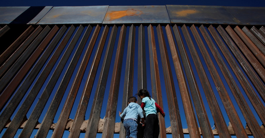Как выглядит стена между Мексикой и США глазами обычных людей