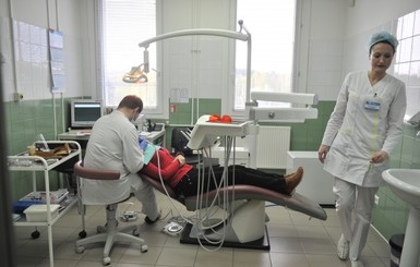 В Киевской области стоматолог сломал челюсть пациенту