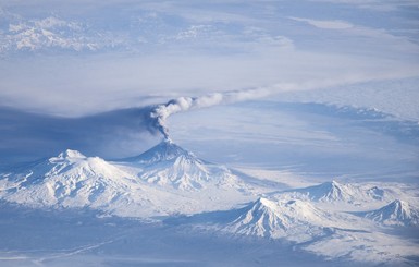 На Камчатке проснулся вулкан Безымянный
