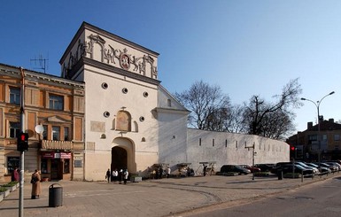 В Литве нищий набросился на священника и устроил дебош в католической церкви