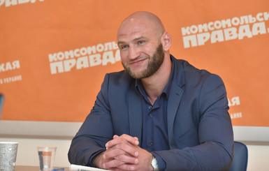 Чемпион Европы по боксу Роман Головащенко: 
