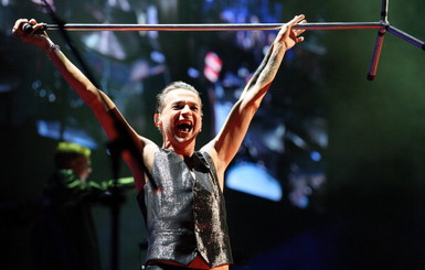 Врач о болезни солиста Depeche Mode: Диарея – не повод отменять концерт