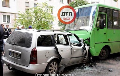 В Киевской области произошло смертельное ДТП с маршруткой