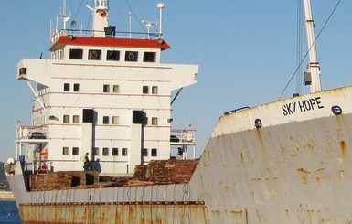 В октябре в Крым незаконно вошло 22 корабля