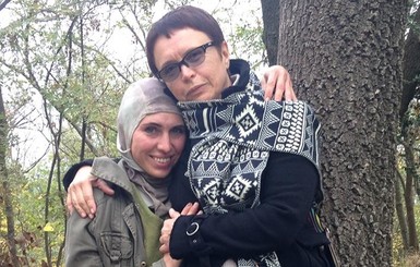 Мать Амины Окуевой дала первое интервью: 