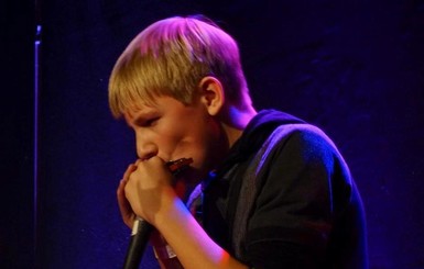 14-летний самоучка из Днепра стал чемпионом мира по игре на губной гармошке