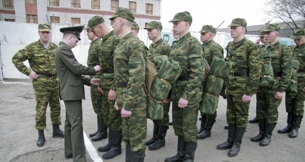 МИД Украины выразил протест России из-за военного призыва в Крыму