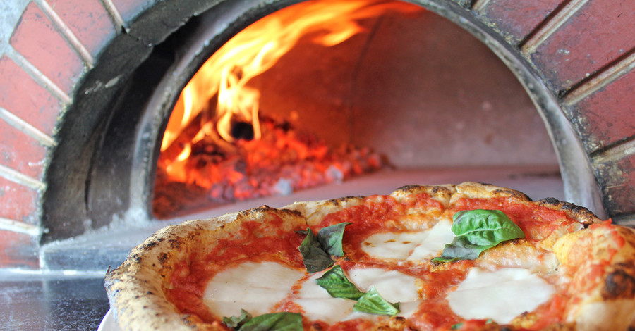 Объект культурного наследия: чем неаполитанская пицца отличается от обычной 
