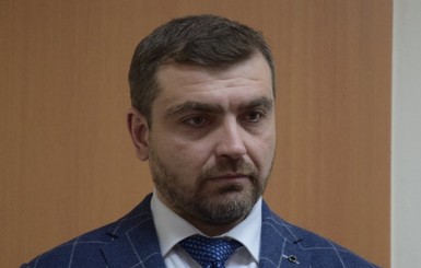 Николаевскому губернатору директор аэропорта пытался дать 700 тысяч гривен взятки