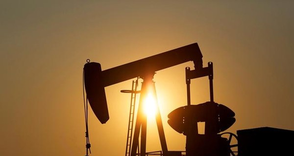 Экономисты: На цены в большей степени влияет не иранская нефть, а нефть из РФ и Саудовской Аравии