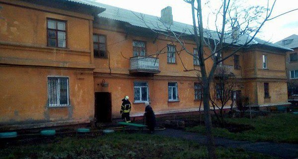 В Краматорске задержали парня, который поджигал подъезды 27 раз 