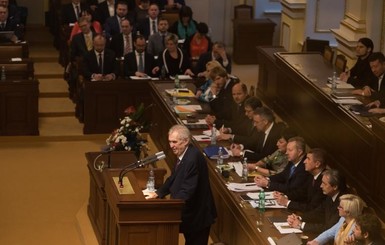В первом туре выборов президента Чехии победил Земан