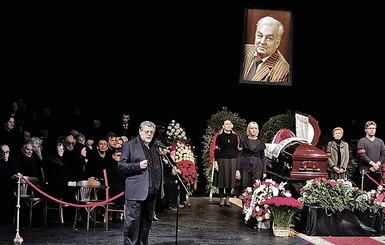 Актера Михаила Державина похоронили недалеко от Гоголя
